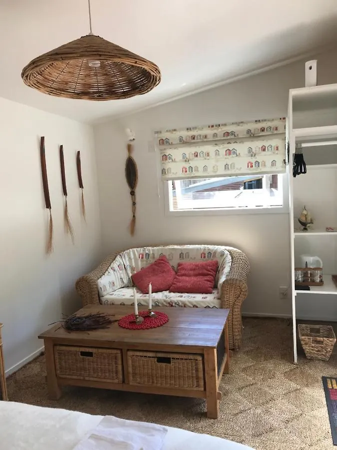 Waterfront Bed And Breakfast Picton