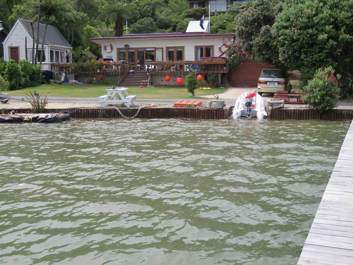 Waterfront Bed And Breakfast Picton Bed & Breakfast